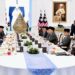 Pemerintah Indonesia saat melakukan dialog dengan rombongan dari Pemerintah Malaysia yang dipimpin PM Malaysia, Anwar Ibrahim. Sumber foto : Sekretariat Presiden.