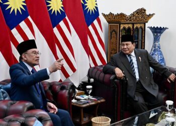 Prabowo Subianto (Kanan) PM Malaysia Anwar Ibrahim (Kiri). Sumber foto : Sekretariat Presiden).