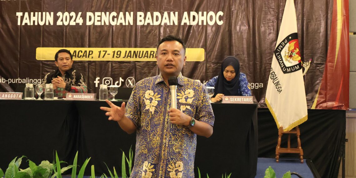 Direktur Program Puspoll Indonesia, Chamad Hojin