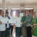 Ketua Mahhkamah Partai PPP Ade Irfan Pulungan didampingi anggotanya menyerahkan surat putusan kepada para majelis-majelis partai terkait gugatan fungsionaris 4 DPW PPP di Kediaman Ketua Majelis Kehormatan Partai KH Zarkasih Nur, di Ciputat, kemarin Minggu (13/7)