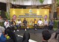 Arief Rosyid Hasan bersama Eks Aktivis Cipayung yang kini log ini di Partai Golkar dalam sebuah acara di DPD Golkar Jakarta.