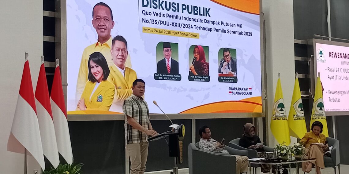 Mantan Anggota DPR RI FPDIP Arteria Dahlan.