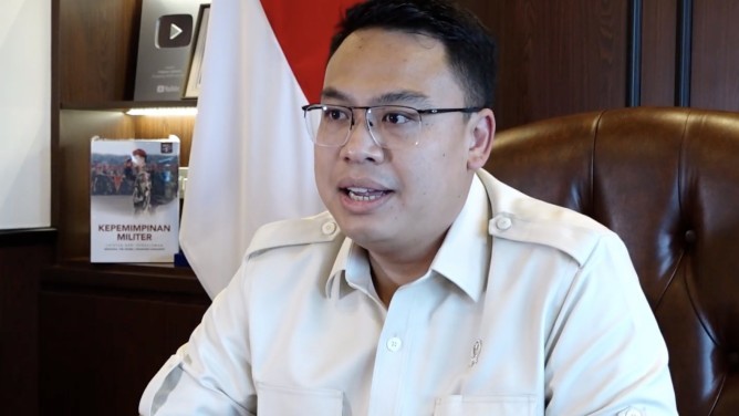 Wamenkomdigi Angga Raka Prabowo