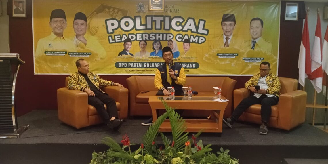Wakil Ketua DPP AMPI, Muhammad Arief Rosyid Hasan dalam acara Political Leadership Camp DPD Partai Golkar Semarang yang digelar di Hotel Kusma Bandungan Semarang, Sabtu (2/8).