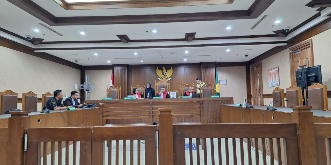 Sidang perdana gugatan PHK sepihak PT MNI perkara nomor 217/Pdt.Sus-PHI/2025/PN Jkt.Pst di ruang Kusuma Admadja 4 PN Jakpus, Kamis (7/8/2025).