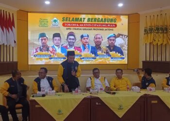 Ari Sutrisno, Kedua Dari Kiri. Sumber foto : AMPI Media Centre.