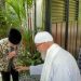 Abu Bakar Baasyir saat berkunjung ke rumah Jokowi di Solo, Senin (29/09/2025)