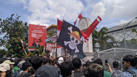Demo Agustus