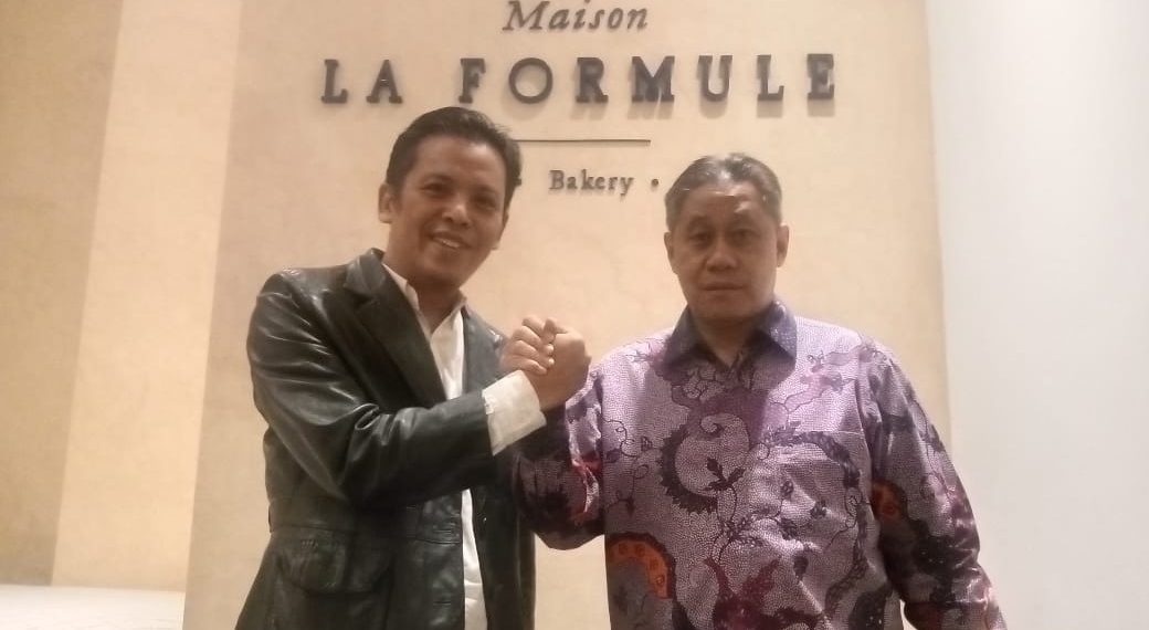 Abdul Gafur Ritonga (kiri) bersama dengan Ketua Umum KB PII, Dr. Nasrullah Larada (kanan)