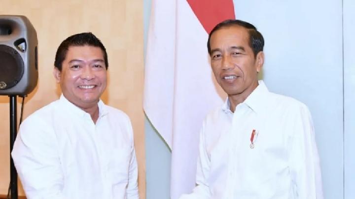 Silfester Matutina dan Jokowi. Sumber foto : TEMPO