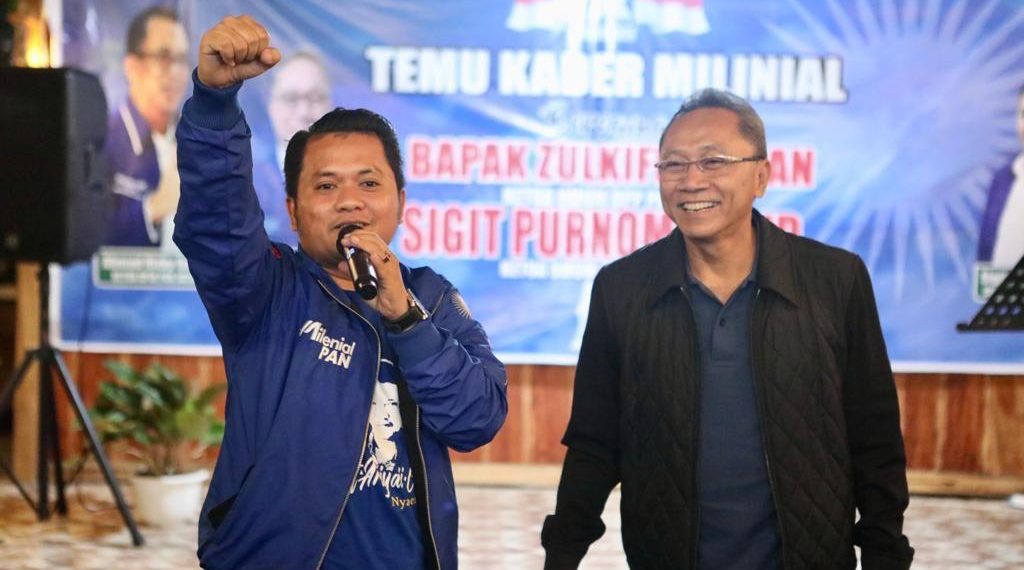 Anggota Komisi I DPR RI, Selamet Ariyadi, bersama Ketua Umum PAN Zulkifli Hasan