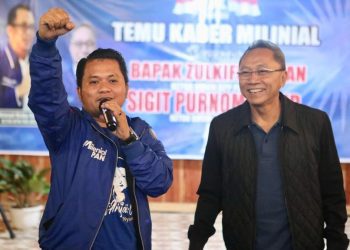 Anggota Komisi I DPR RI, Selamet Ariyadi, bersama Ketua Umum PAN Zulkifli Hasan