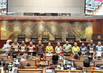 Sufmi Dasco dalam Rapat Paripurna DPR RI ke - 6 Masa Persidangan I Tahun Sidang 2025 - 2026, di Ruang Rapat Paripurna Gedung Nusantara II Senayan, Jakarta, Kamis (02/10/2025)