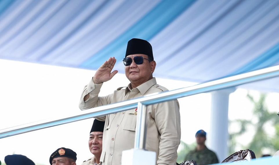 Presiden Menjadi Inspektur Upacara Dalam Peringatan Hari Ulang Tahun Ke 80 TNI. Sumber foto : Instagram @prabowo