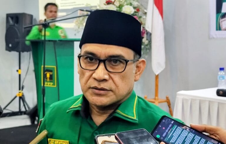 Ketua DPW PPP Maluku, Aziz Hentihu