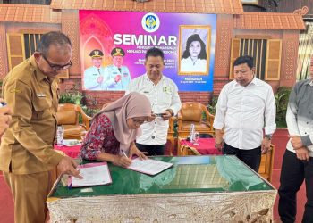 Seminar Pengusulan Gelar Pahlawan Nasional untuk Marsinah di Pendopo KRT Sosroekoesomo, Nganjuk, Senin (6/10/2025)