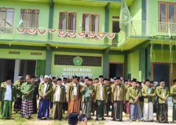 Ikatan Santri Alumni Salafiyah Syafi’iyah (IKSASS) Rayon Kangean, yang mendesak Presiden Prabowo Subianto turun tangan menghentikan seluruh kegiatan PT Kangean Energy Indonesia (KEI) Ltd di wilayah tersebut.