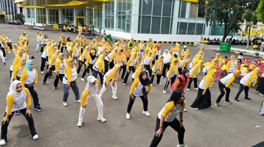 Senam Lansia DPP Pengajian Al Hidayah
