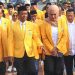 Ketua Umum DPP Partai Golkar beserta jajaran pengurus teras Golkar dalam satu acara di Taman Makam Pahlawan Kalibata, Jakarta.