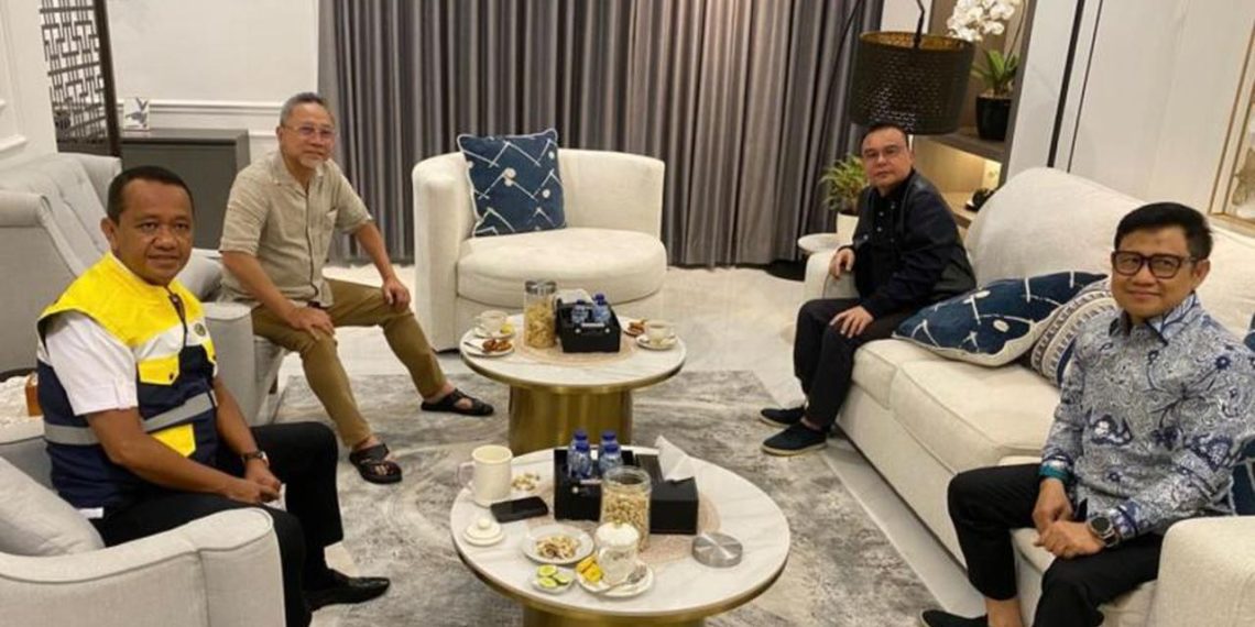 Pertemuan pimpinan partai koalisi Prabowo.