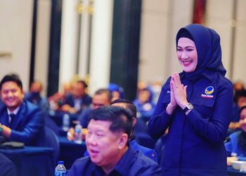 Lita Machfud Arifin (kanan)