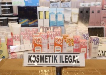 Perempuan, Ruang Digitalisasi dan Misteri Kosmetik Ilegal