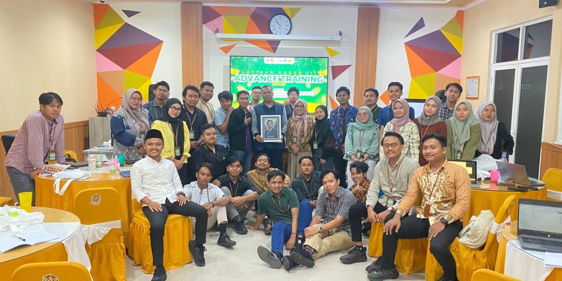 Dok. Advance Training BADKO HMI JATIM