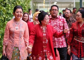 Megawati Hadiri Peringatan Hari Ibu PDI Perjuangan.