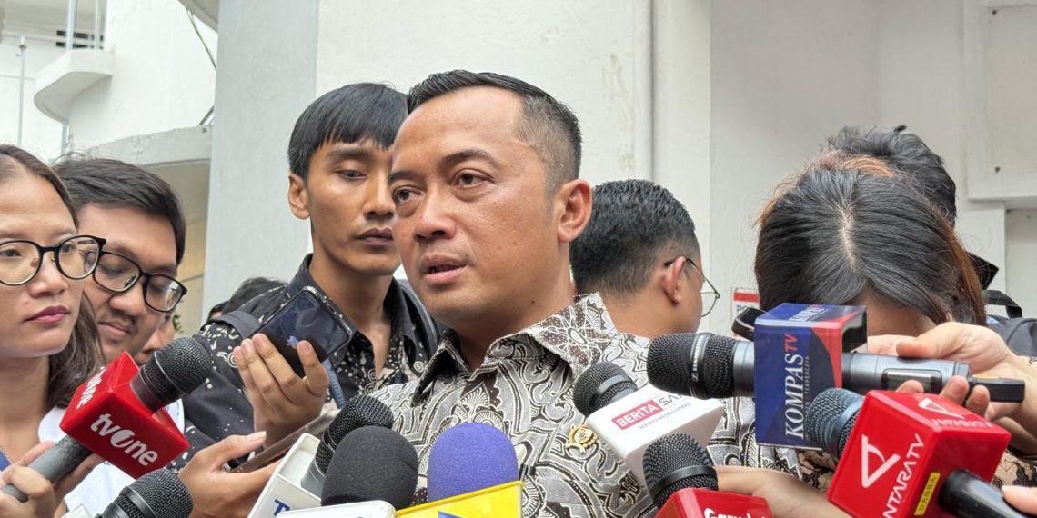 Mensesneg, Prasetyo Hadi