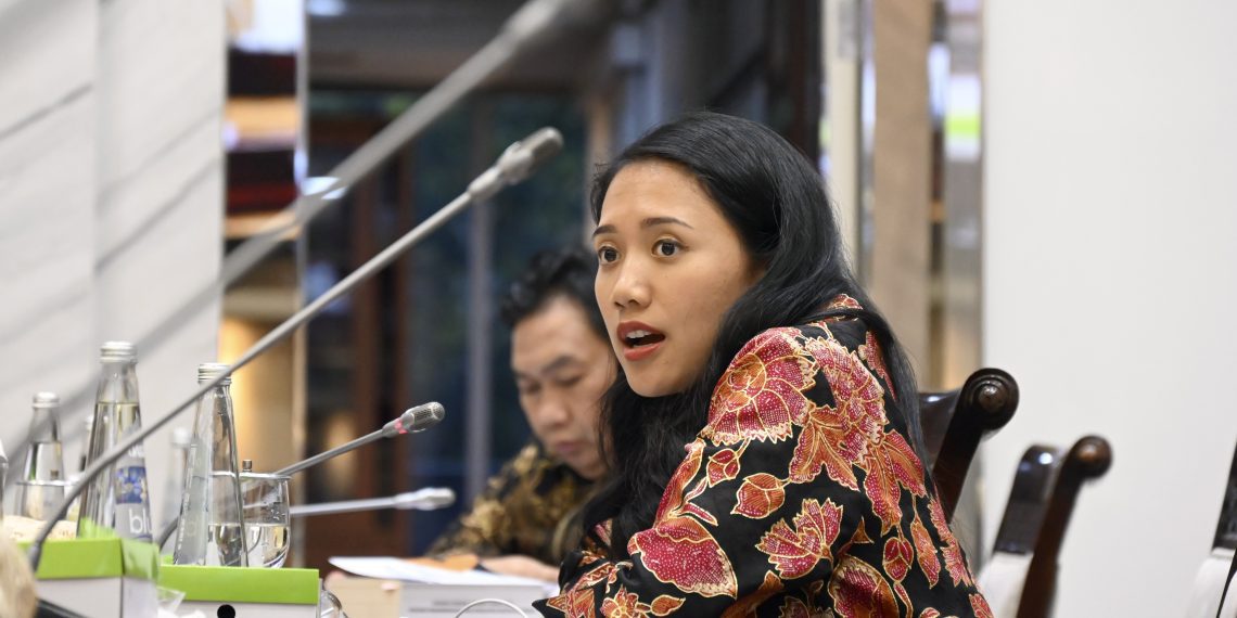 Anggota Komisi XI DPR RI, Puteri Komarudin