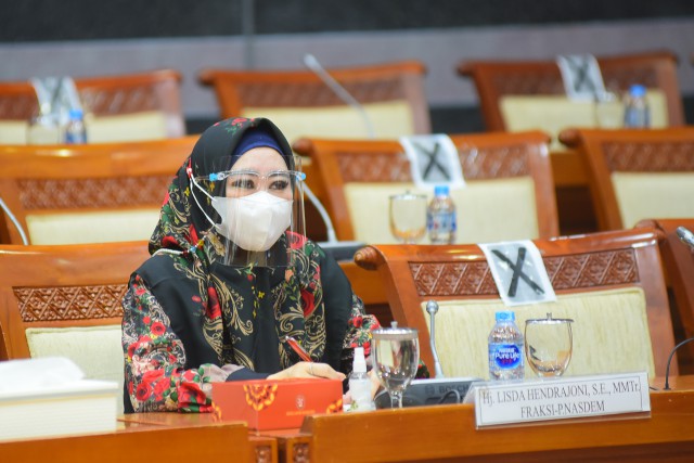 Anggota Komisi VIII DPR RI, Lisda Hendrajoni,