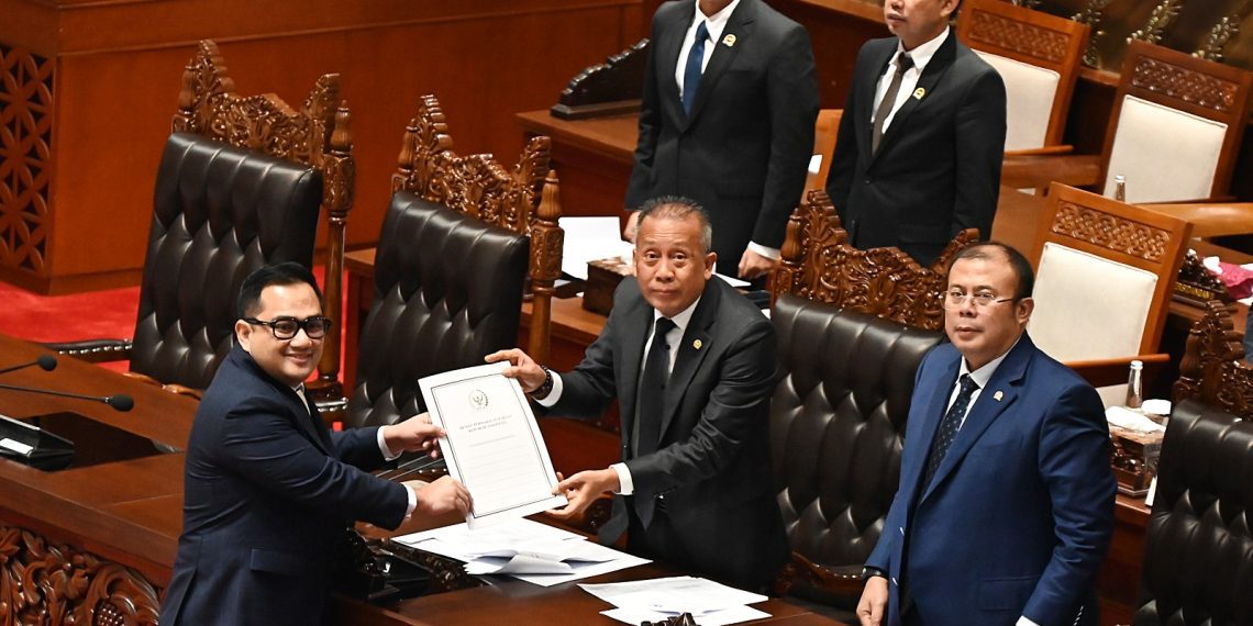 Wakil Ketua DPR RI Saan Mustopa Menerima Laporan Uji Kelayakan Calon Anggota ORI.