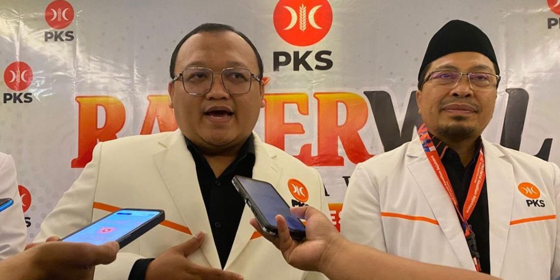 Sekjen PKS, Muhammad Kholid (Kiri)