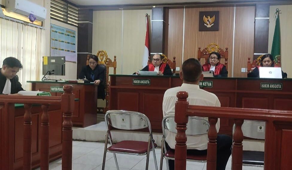 Persidangan kasus Ilegal Logging dengan terdakwa Felix Wiliyanto beragendakan tuntunan Jaksa Penuntut Umum di Pengadilan Negeri Sorong