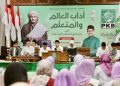 Pengajian kitab Adabul ‘Alim wal Muta’allim karya Hasyim Asy'ari yang digelar selama bulan Ramadan oleh PKB.