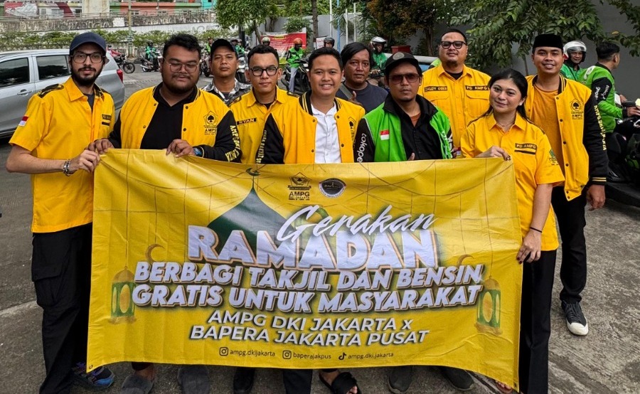 Pembagian Bensin Gratis dan Takjil untuk Ojol oleh AMPG DKI dan BAPERA Jakarta Pusat