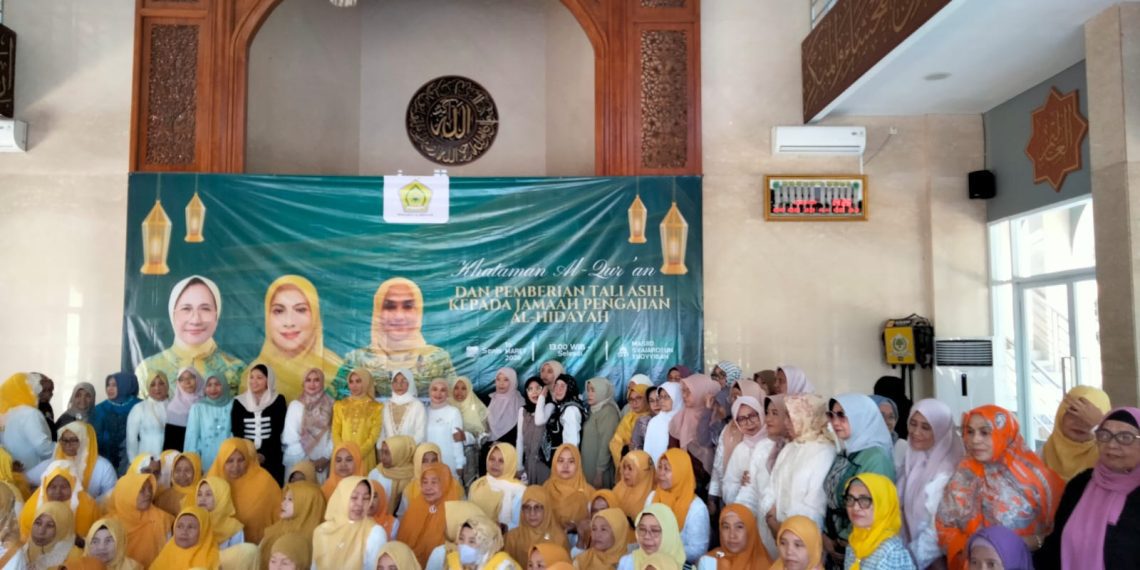 Khataman Qur'an dan Penyerahan Tali Asih DPP Pengajian Al-Hidayah yang digelar di Jakarta pada Senin (16/03/2026). Sumber foto : Istimewa