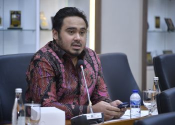 Anggota Komisi II DPR RI dari Fraksi Partai Golkar, Ahmad Irawan