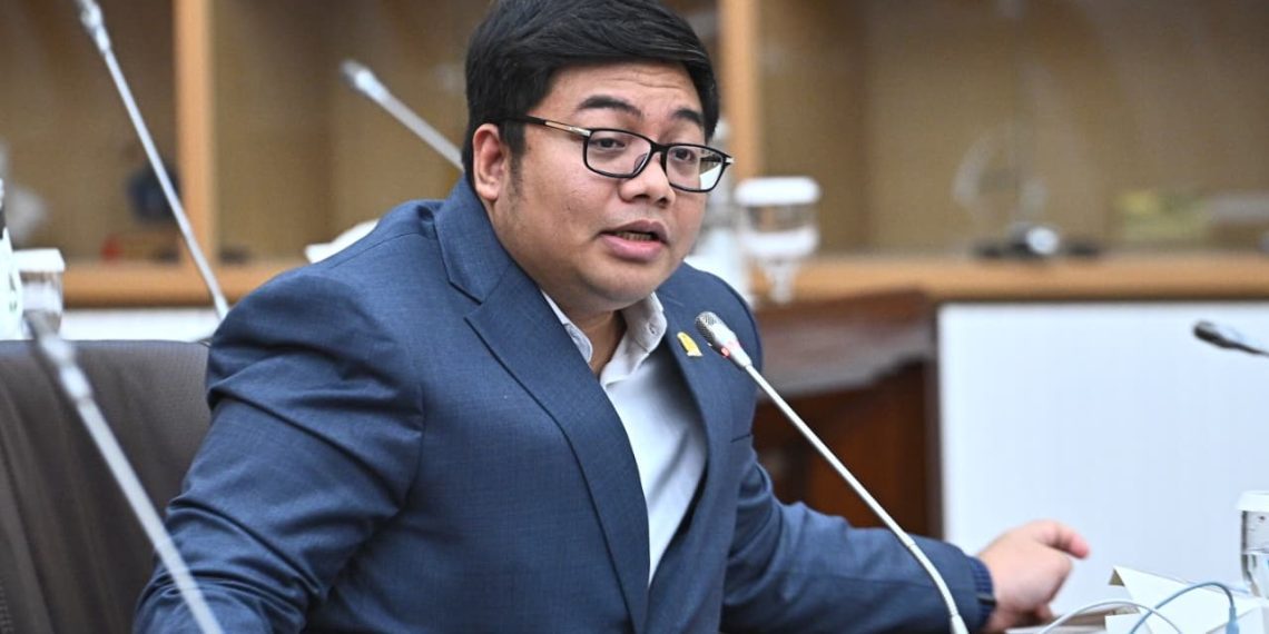 Anggota Komisi VI DPR RI, Kawendra Lukistian