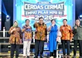 Wakil Ketua MPR RI, Bambang Wuryanto (tengah)