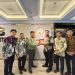 Oleh Soleh saat menerima audiensi Perhimpunan Pelajar Indonesia (PPI) Dunia di Gedung DPR RI, Senin (20/4/2026).
